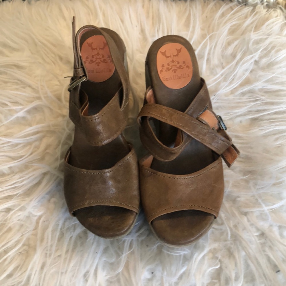 Gee wawa platform sandals